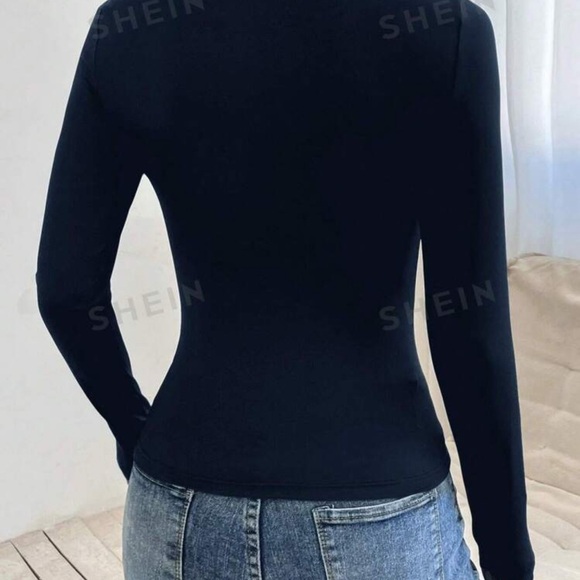 SHEIN Women’s scoop neck tee - Picture 2 of 2